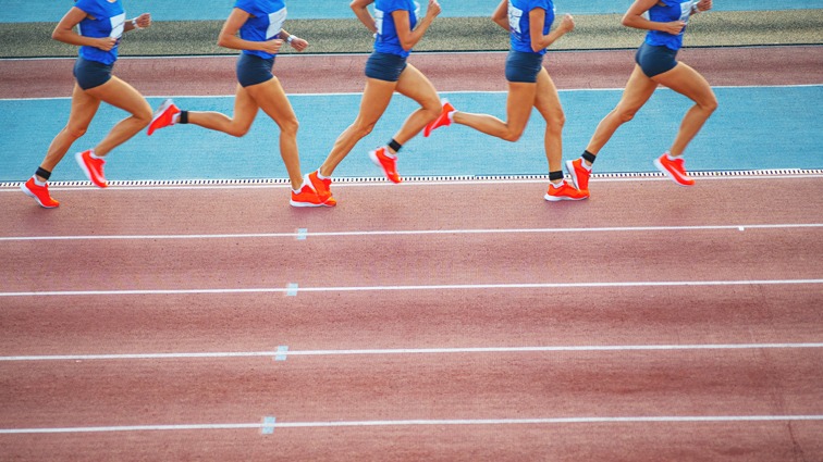 邮报：曼联等队关注赫塔小将艾希霍恩，他被拿来与克罗斯比较