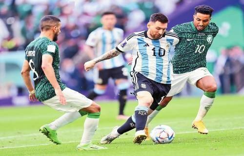 佩德里：对手给我们制造了很大困难，孔德梅开二度是应得的